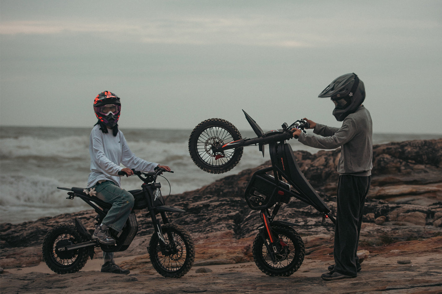 GT54 Pro Electric Mini Motorbike for Teenagers & Adults & Riding'times ...